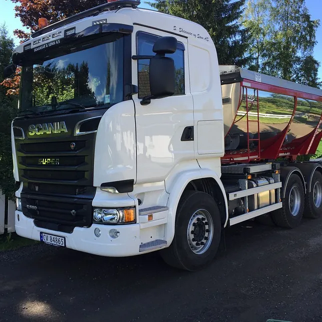 Scania R580 med asfaltbalje